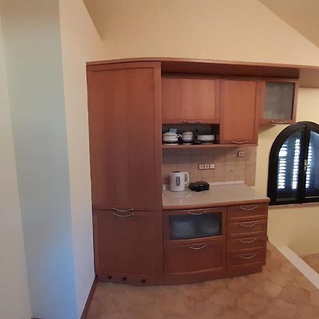Apartmani Delas 2 Pjescana Uvala Exteriör bild