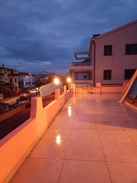Apartmani Delas 2 Pjescana Uvala Exteriör bild