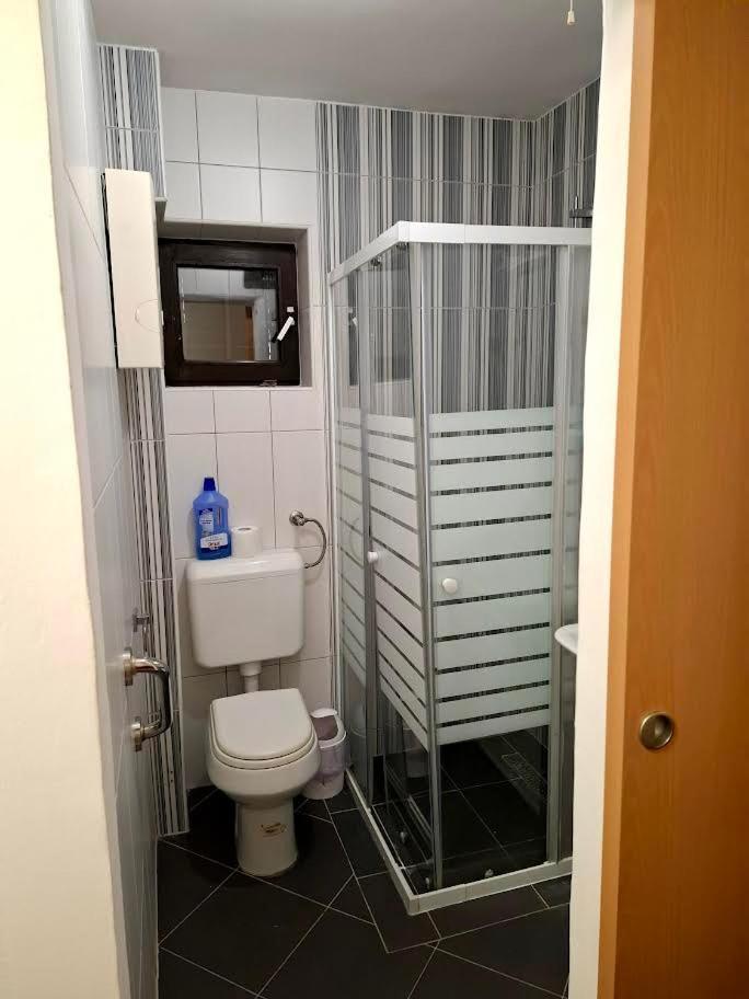 Apartmani Delas 2 Pjescana Uvala Exteriör bild
